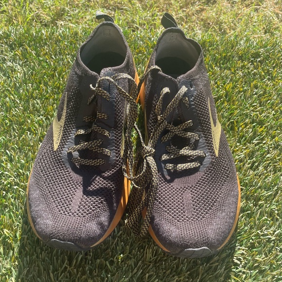 Women’s Brooks Levitate 4 Victory Edition Running Shoes sz 7 - Picture 5 of 8